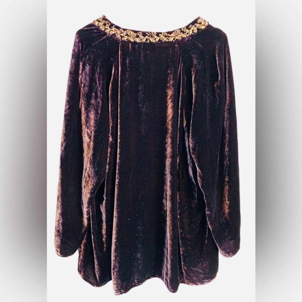 Velvet Beaded Neck Tunic V-neck Chicos size 3/ XL/size 16 - 3/4 Sleeves